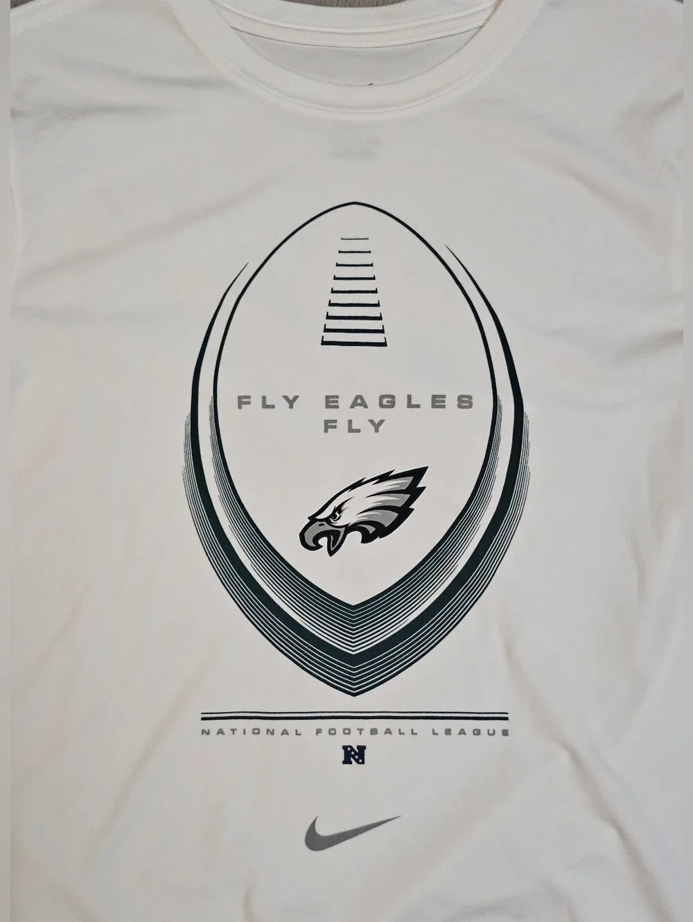EUC Nike Dri-FIT Philadelphia Eagles Performance Tee Athletic Shirt XL 18/20